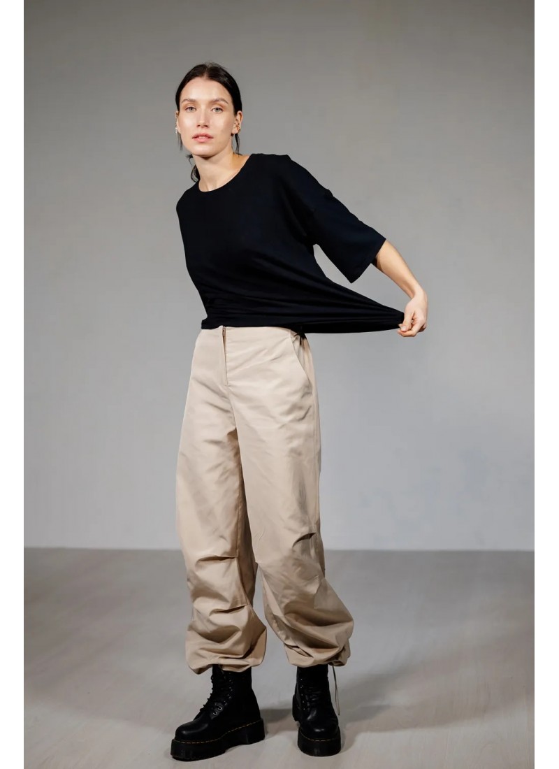 Oversize штани-карго в кольорі беж Oversize штани-карго в кольорі беж
