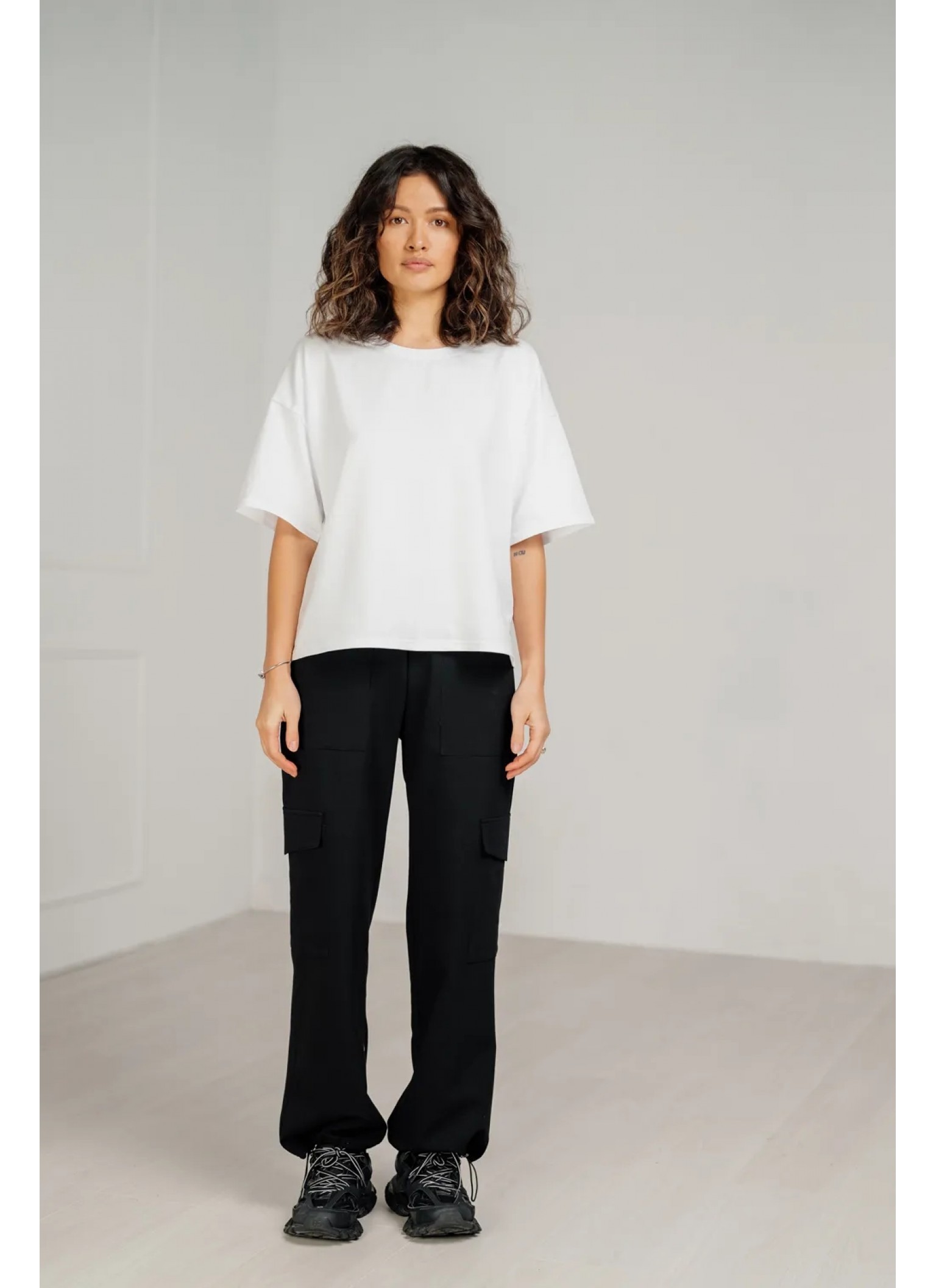 Біла oversize футболка